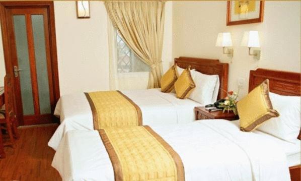 Prince Hanoi Hotel Exterior photo