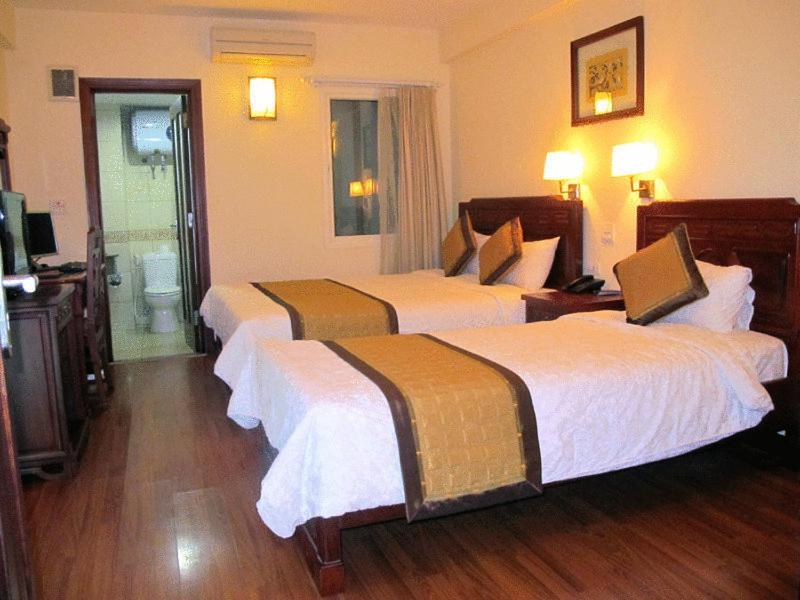 Prince Hanoi Hotel Exterior photo